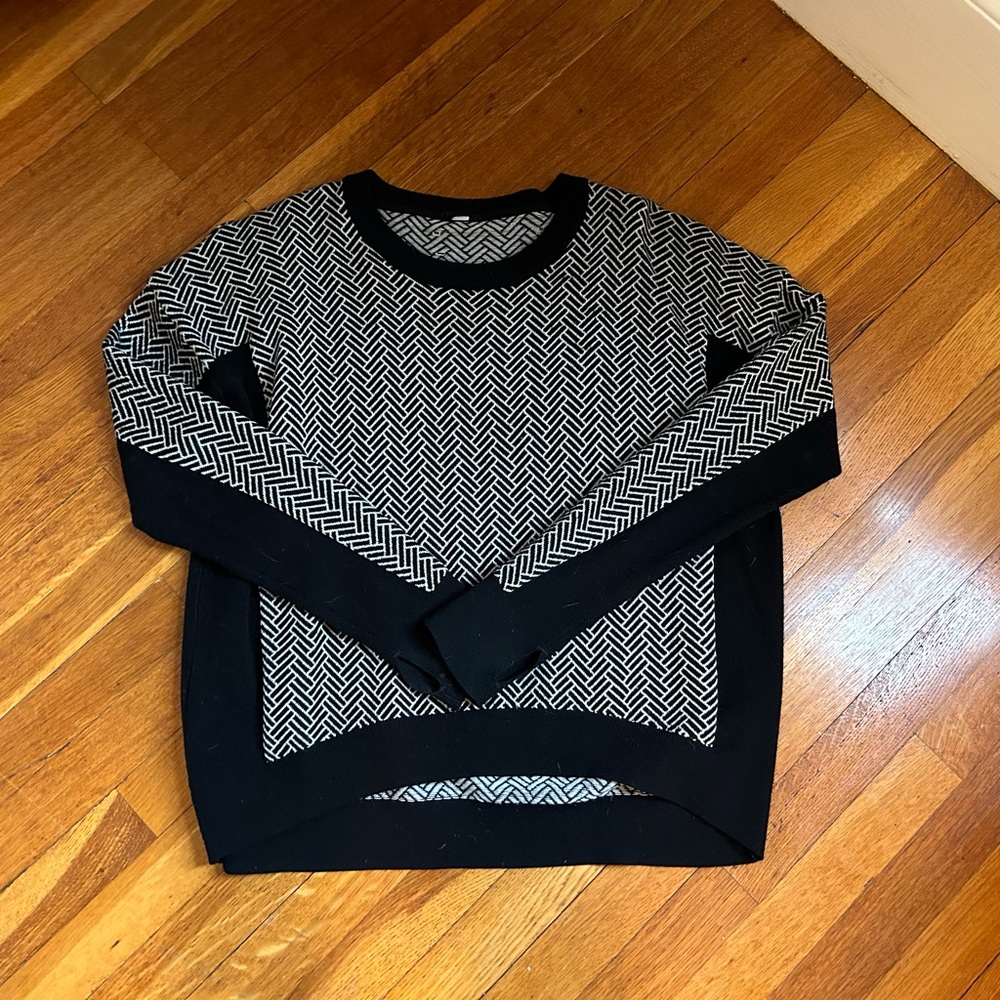 Lululemon sweater